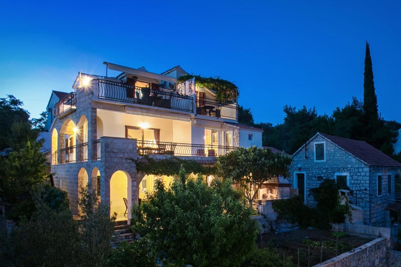 Golden View Luxury Apartment Maslinica Bagian luar foto