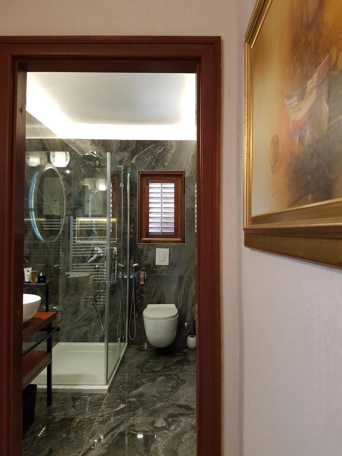 Golden View Luxury Apartment Maslinica Bagian luar foto