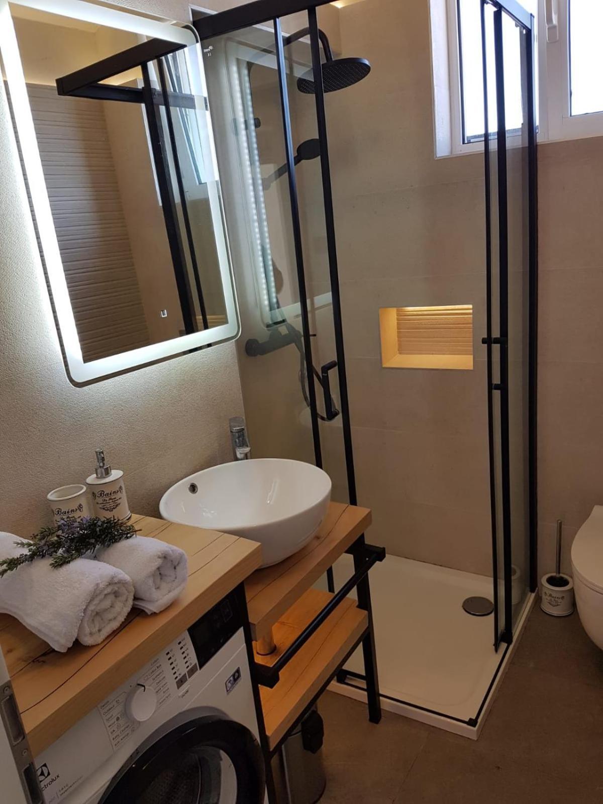 Golden View Luxury Apartment Maslinica Bagian luar foto