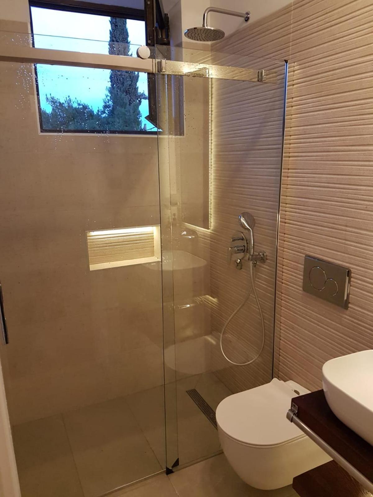 Golden View Luxury Apartment Maslinica Bagian luar foto